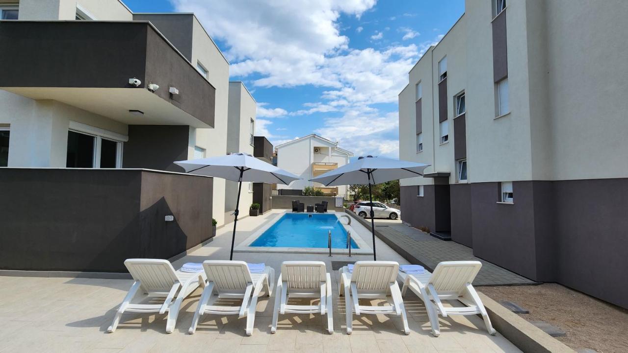 نوفاليا The Sands Luxury Pool Aparthotel 2 المظهر الخارجي الصورة